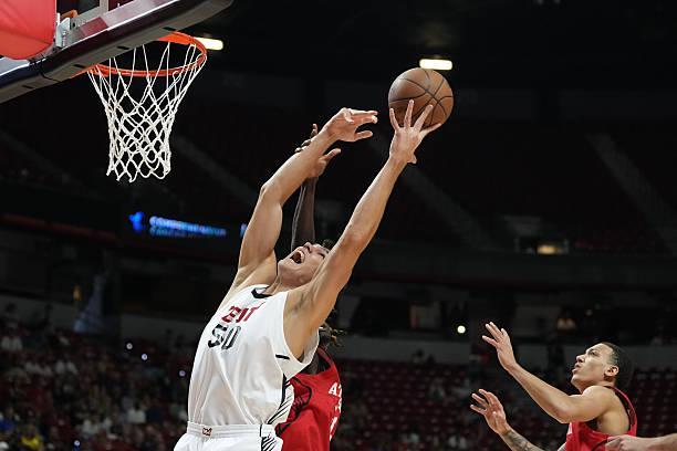 百发百中拿下高分！热火内线新秀的篮下威慑力确实是相当惊人？