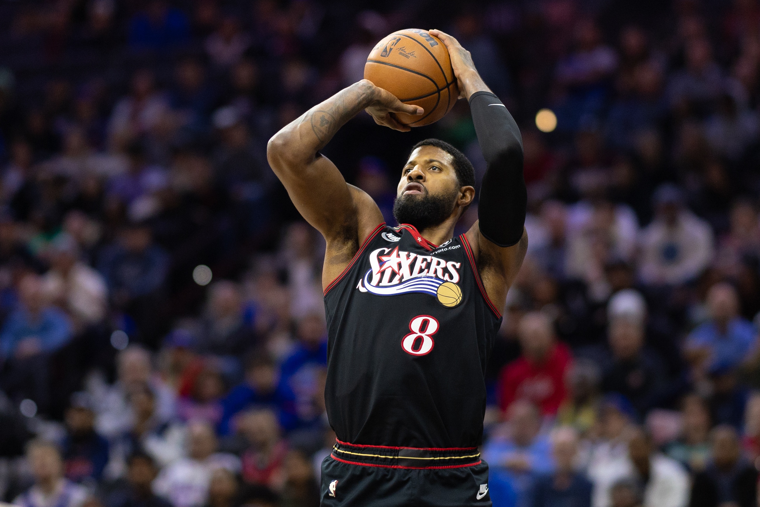 乐鱼-铁但末节独得10分！乔治21中8&amp;三分7中0拿到18分9板3助3断2帽