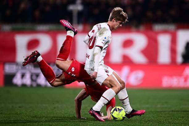 1676778946471099315.jpg 1247263665-612x612.jpg