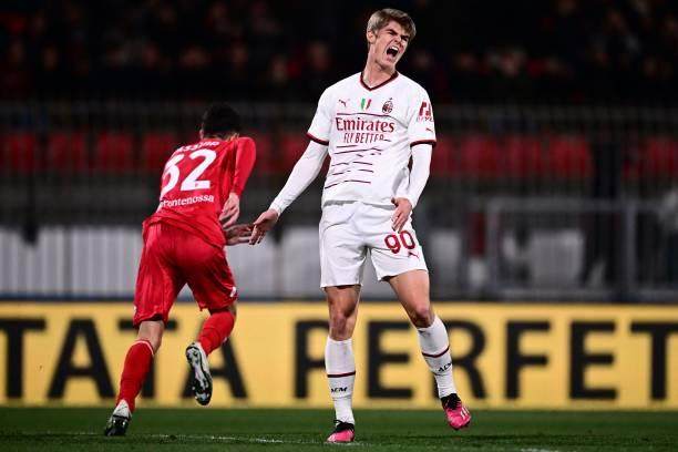 1676778961811014849.jpg 1247263742-612x612.jpg